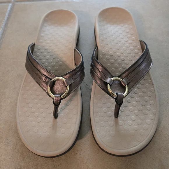 Vionic Aloe Metallic Brown Women's Thong Orthotic Sandals Size 10 - Picture 1 of 10